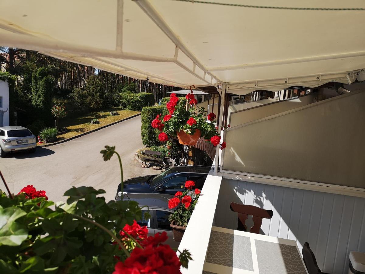 Appartamento Mini Kotedzas Vakaris Nida Esterno foto